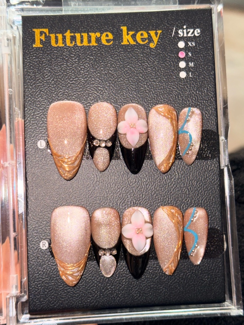 Future key Pink Shimmer Press-On Nails with Floral Accent